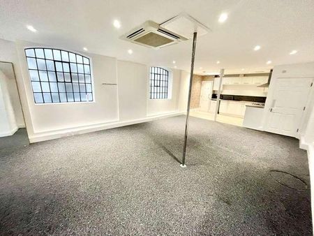 Essex Street, Southend-on-sea, Essex, SS1 - Photo 2