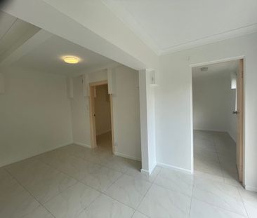 Granny flat apartment $670 per wk + $50 per wk for utility & internet - Photo 4