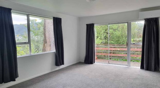 2 brms, back unit, - Photo 1