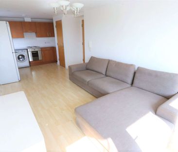 Fully Furnished One Double Bedroom Apartment with an Allocated Park... - Photo 1