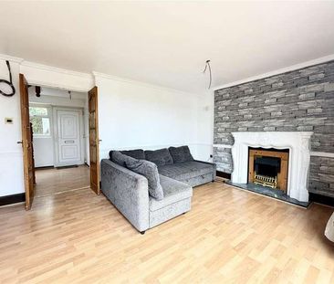 Northbrooks, Harlow, CM19 - Photo 2