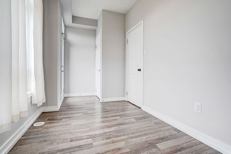 For Lease - 52 Saintfield Drive, Vaughan, Ontario - Photo 4