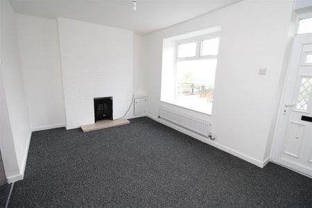 House For Rent Pantypwdyn Road, Abertillery - Photo 2