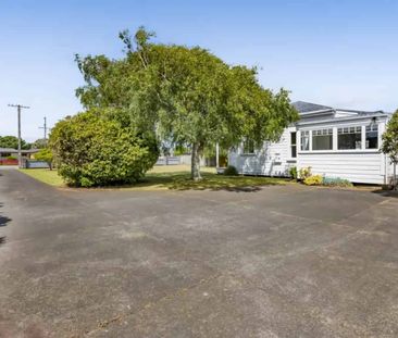 Charming 3-Bedroom Home in Hawera - Photo 5