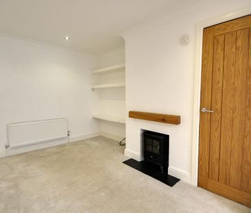 2 bedroom semi-detached bungalow to rent - Photo 1