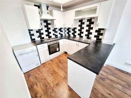 2 bedroom flat to rent - Photo 5