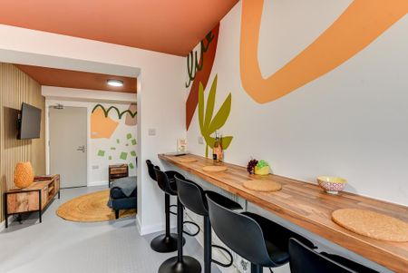 6 bedroom house of multiple occupation to rent - Photo 2