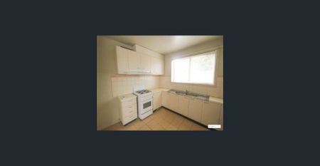 This tidy and well‑located unit in Fairfield provides excellent access to local amenities and transport. - Photo 4