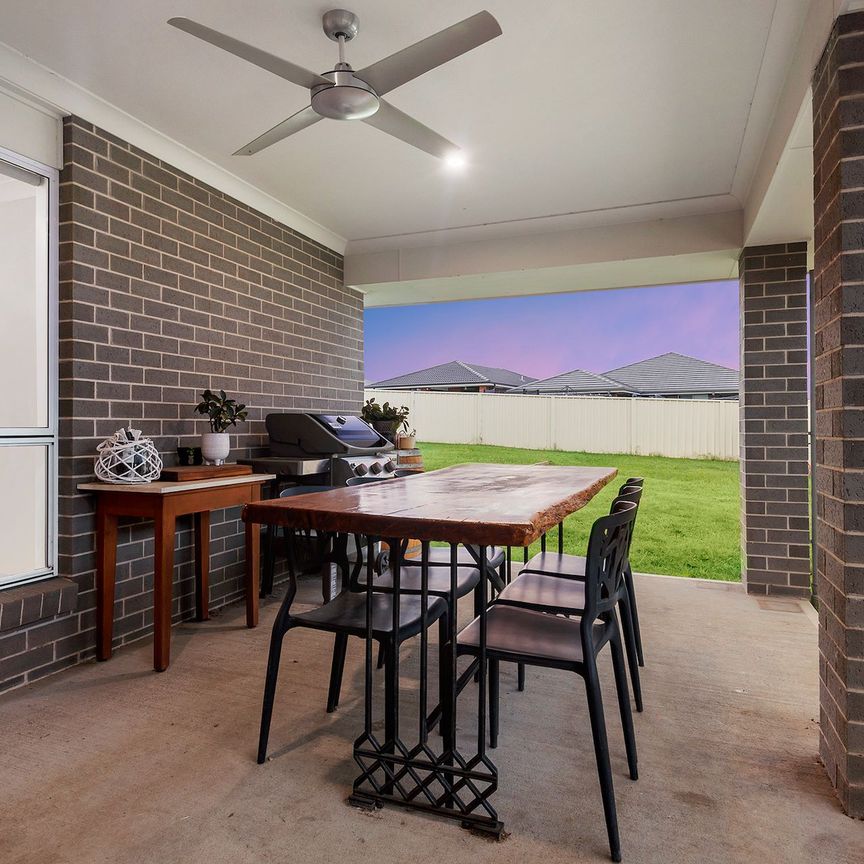 18 Tennant Street, Bellbird. - Photo 1