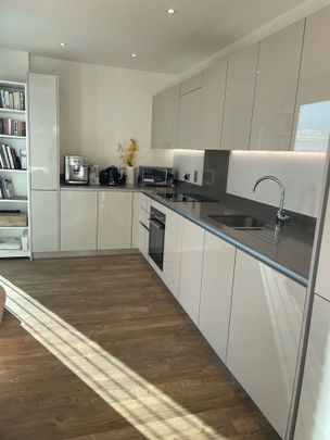 Room in a Shared Flat, Grand Union House, HA0 - Photo 1