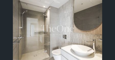 Luxury High-Riser two bedrooms apartment with stunning views, carpark access and Premium amenities - Photo 2