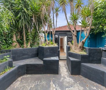 74 Henry Street, Windsor VIC 3181 - House For Rent | Domain - Photo 6