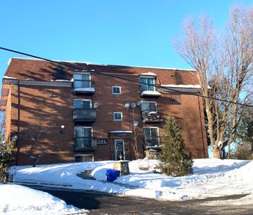 1350 Laurier Street #103: 1 Bedroom Apartment (Rockland) — 103 - Photo 1