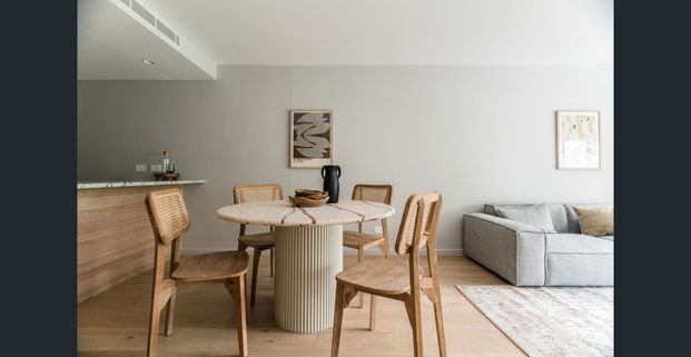 Fully furnished- 2bedroom |1 bathroom |1 carspace - Photo 1