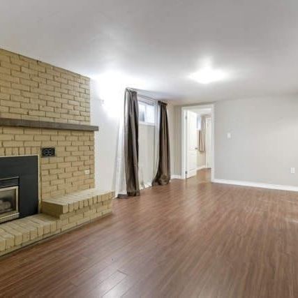 For Lease - 5466 Randolph Crescent, Burlington, Ontario - Photo 1