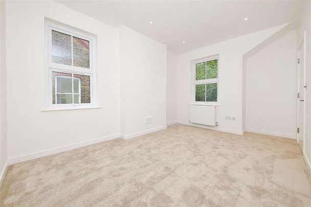 Watling Street, Radlett, Hertfordshire, WD7 - Photo 1