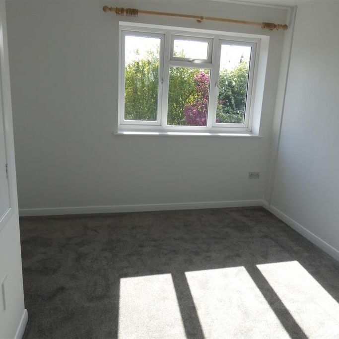 2 bedroom semi-detached house to rent - Photo 1