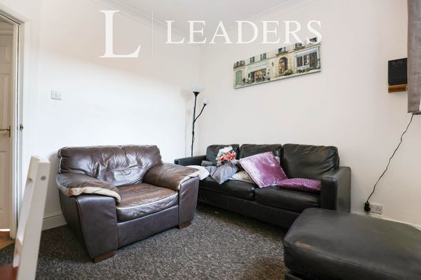 4 bedroom terraced to rent Perry Street, Northampton, Northamptonshire, NN1 - Photo 1