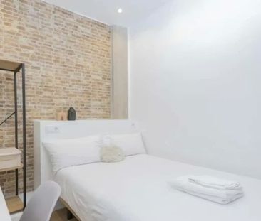 Carrer de l'Arquitecte Alfaro, Valencia, Valencian Community 46011 - Photo 1