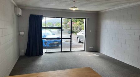 2 Bedroom Unit in Fenton Park - Photo 2