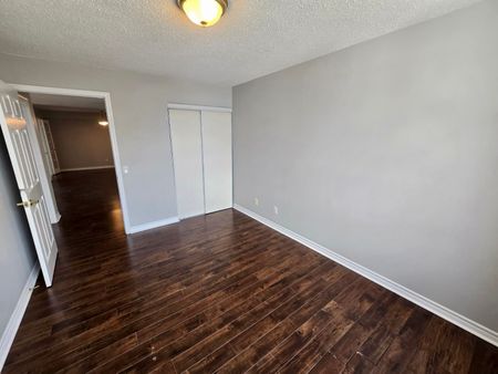 For Lease - 35 Kingsbridge Garden Circle Unit# 1505, Mississauga, Ontario - Photo 3