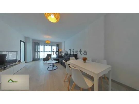 Alquiler de piso en Calle Dámaso Alonso - Photo 1