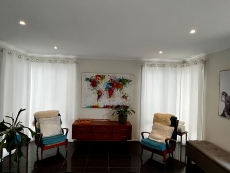 Modern, Comfortable & Convenient Living in Sorell - Photo 2
