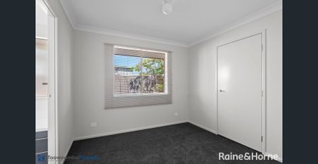Modern Unit Close to the CBD! - Photo 3