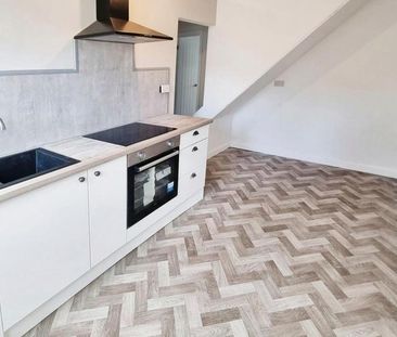 2 bedroom terraced house to rent - Photo 6