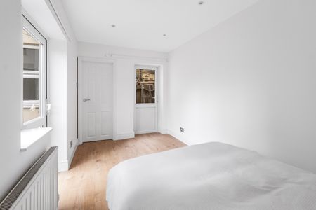 2 Bed Flat, Sprringbank Road, SE13 - Photo 3