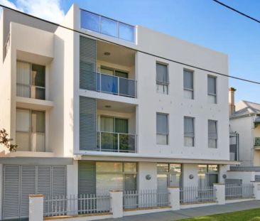 Modern Comfort in the Heart of Parramatta - Photo 1