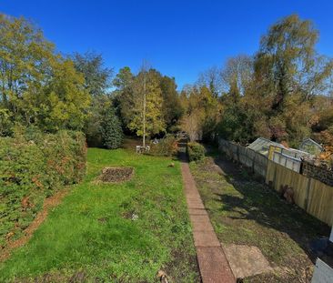 3 bedroom semi-detached house to rent - Photo 2