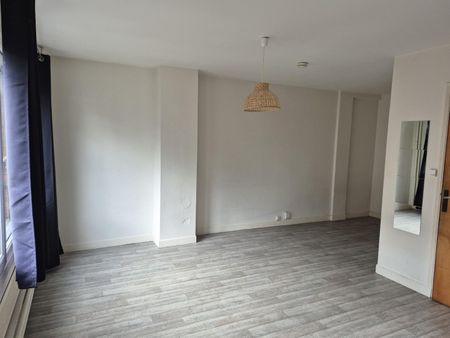 Location Appartement 1 pièce 26m² LILLE 59800 - Photo 2