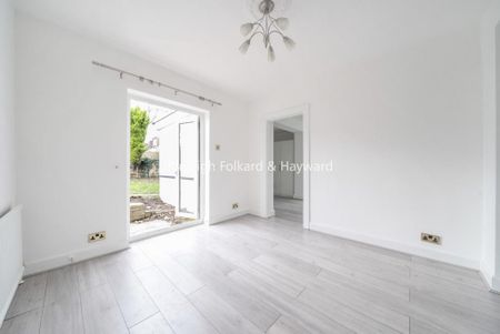 3 bedroom bungalow to rent - Photo 2