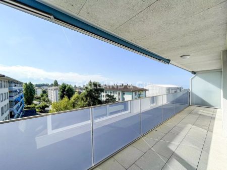 Appartement de 4½ pièces au 4ème avec balcon ! - Photo 2