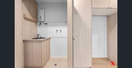 STUNNING APARTMENT IN A SECURE COMPLEX - Photo 4