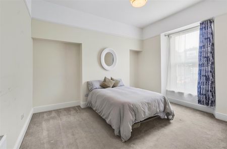 Connaught Avenue, Mutley, Plymouth - Photo 2