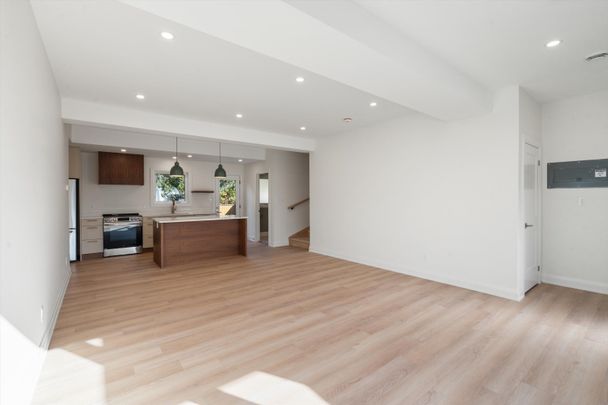 For Lease - 7619 Mulhern Road, Niagara Falls, Ontario - Photo 1