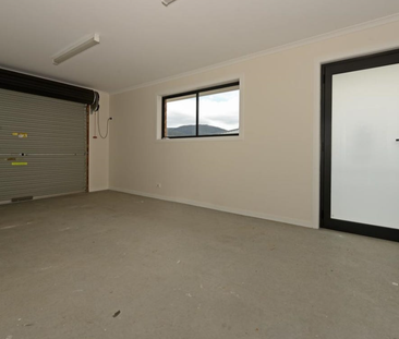 Modern 2-Bedroom Villa Unit with Garage - Perfect for Comfortable L... - Photo 3