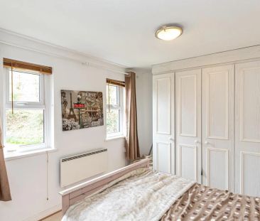 Glastonbury Mews, Stockton Heath, Warrington, WA4 - Photo 5