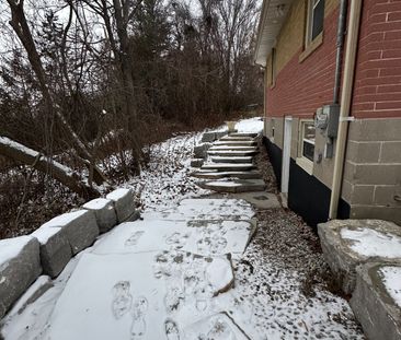 For Lease - 6398 Kingston Road Unit# Basement, Toronto, Ontario - Photo 2