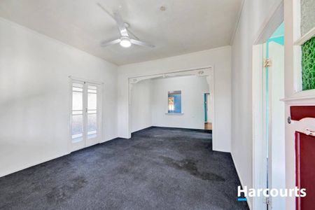 Charming 3-Bedroom Home in Bundaberg North - Photo 4