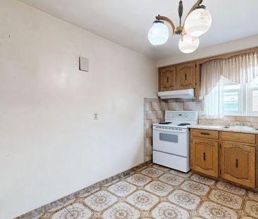 For Lease - 3241 Dufferin Street, Toronto, Ontario - Photo 4