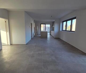 Appartement te huur - Photo 1