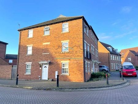 Proclamation Avenue, Rothwell, Kettering, Northamptonshire, NN14 - Photo 2