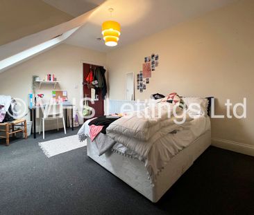 7 Bedroom Mid Terraced House for rent in Regent Park Terrace - Photo 6