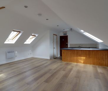 Studio Flat / Apartment - Photo 1