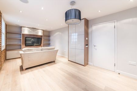 Kingston Road, Wimbledon, SW19, London - Photo 2