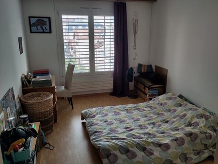 CHARMANT APPARTEMENT de 4.5 pièces AU COEUR DE LA VILLE ! - Foto 3
