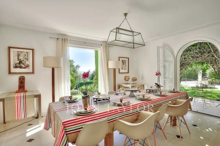 Maison à louer Valbonne, Cote d'Azur, France12 500 EUR / Mois - Photo 3